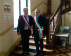 Il sindaco di Guerigny, Pìerre Chateau, con Massimo Bello