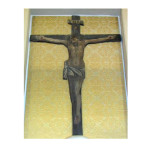 Il crocefisso in legno collocato presso la Chiesa di San Francesco di Paola a Castelleone di Suasa