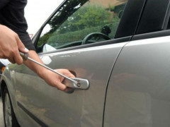 Furto auto