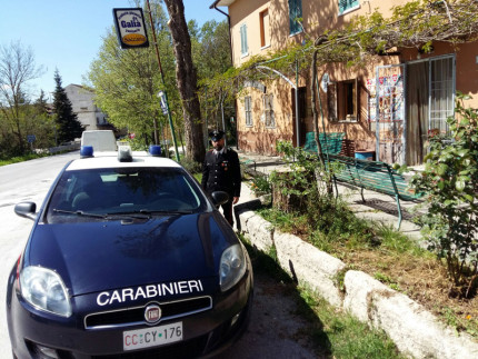 I Carabinieri a Ostra, davanti al ristorante Da Galià