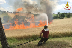 Incendio a Montale di Arcevia