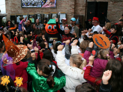 Bambini e Zucchino a Corinaldo per Halloween, la Festa delle Streghe