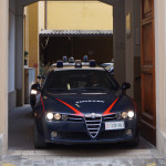 Le "gazzelle" in uscita dalla Caserma dei Carabinieri di Senigallia