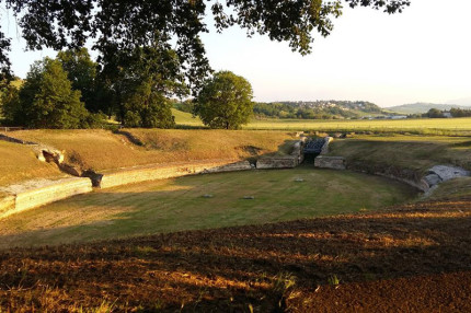 L'anfiteatro romano della città romana di Suasa a Castelleone di Suasa