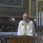 La celebrazione del giovedì santo nel duomo di Senigallia riaperto dopo il terremoto del 18 gennaio 2017