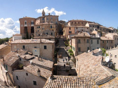 Il borgo di Corinaldo ripreso dall'alto durante il contest fotografico tra droni alla Festa dei Folli 2016