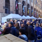 Il mercatino a Corinaldo durante la Festa dei Folli 2016