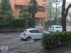 Allagamenti in strada su viale Anita Garibaldi