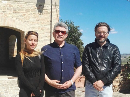 Il regista russo Aleksandr Sukorov in visita ad Arcevia, accompagnato dal sindaco Andrea Bomprezzi e dall’assessore alla cultura Laura Coppa