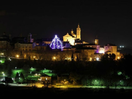 Veduta di Corinaldo a Natale