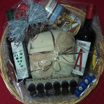 Confezioni regalo per Natale proposti dalla Cantina Mezzanotte di Senigallia