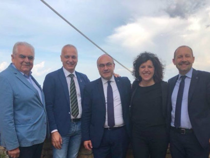 I Senatori Arrigoni, Nisini e bergesio in visita ad Ostra Vetere per sostenere Bello