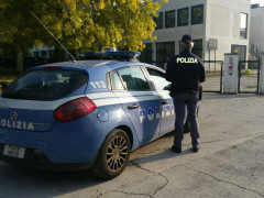 Controlli di Polizia al campus scolastico di Senigallia