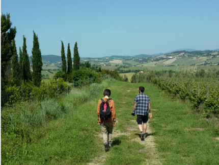 “Camminata dei racconti” a Serra de’ Conti