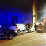 Corinaldo, auto si schianta contro la chiesa
