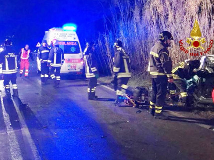 Auto contro autocarro: incidente mortale a Passo Ripe di Trecastelli