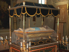 annullata la suggestiva processione del Cristo Morto