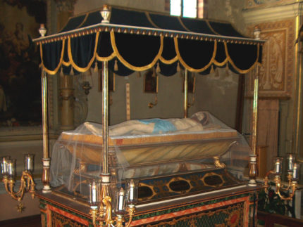 annullata la suggestiva processione del Cristo Morto