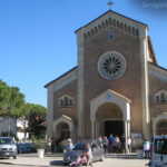 Chiesa del Portone affollata per il funerale di Enzo Tesei