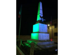 Monumento illuminato