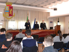 La Polizia di Stato incontra gli studenti dell'Istituto Alberghiero Panzini