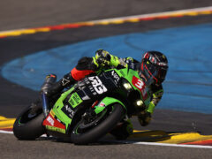 Simone Saltarelli in sella alla Kawasaki xr 10