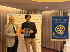 Andrea Scaloni al Rotary Club di Senigallia per presentare "Grammatica senigalliese"