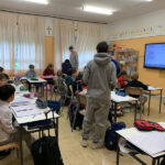 Lezioni di inglese alla Scuola Leopardi con gli studenti del Liceo Medi