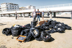 Beach Cleanup Day a Senigallia