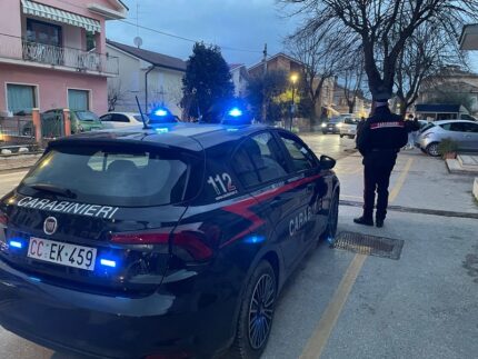 Carabinieri a Ostra