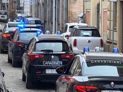 Carabinieri ad Ostra