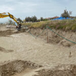 Dune sulla spiaggia di Senigallia erose o danneggiate dai lavori