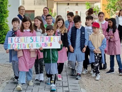 Bambini delle scuole di Trecastelli