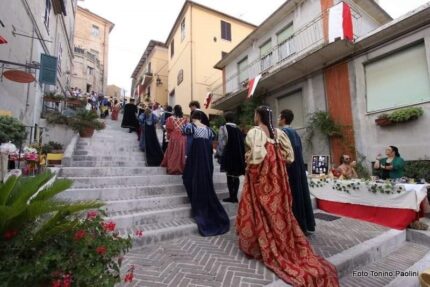 Corteo storico della Contesa del Pozzo della Polenta a Corinaldo