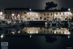 Riflessi lungo il piazzale - Foto Daniele Brescini