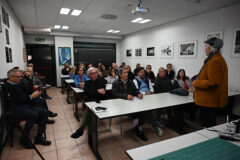 Fotografi del gruppo F7 incontrano Enzo Carli - Foto Anna Mencaroni