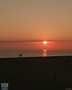 A riva all'alba - Foto Anna Maria Civilla