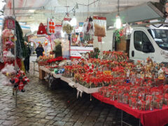 Bancarella natalizia della fiera