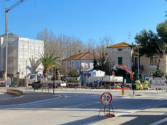 Lavori di scavo su viale IV Novembre per le tubature del gas metano