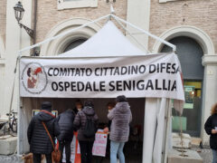 Banchetto informativo Comitato Difesa Ospedale