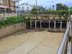 Fosso Sant'Angelo a fine pioggia, con l'acqua che defluisce