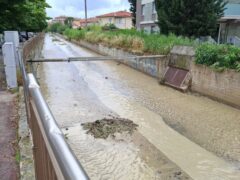 Fosso Sant'Angelo a fine pioggia, con l'acqua che defluisce