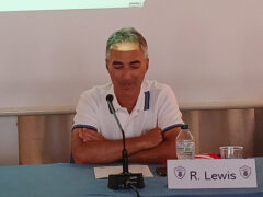 Robert Lewis