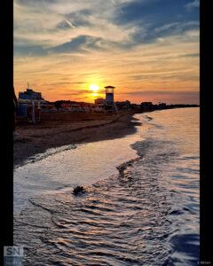 Tramonto in riva al mare - Foto Sabina Bittoni
