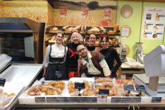 Staff in maschera per il Carnevale al Conad City di Cesanella a Senigallia