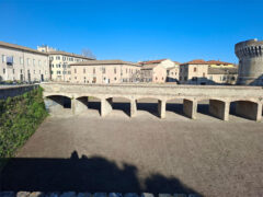 Rigenerazione prato Rocca Roveresca