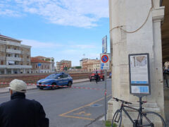 Via Portici Ercolani chiusa al transito per rinvenimento di un cadavere