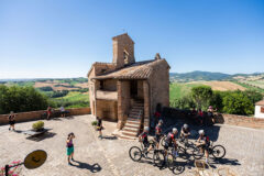 W! Il festival delle cicliste per caso