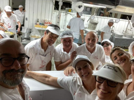 Staff Sagra delle Pappardelle al Cinghiale di Casine di Ostra