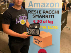 Mystery box con resi e giacenze dell'e-commerce